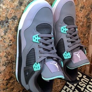 Air jordan’s retro 4